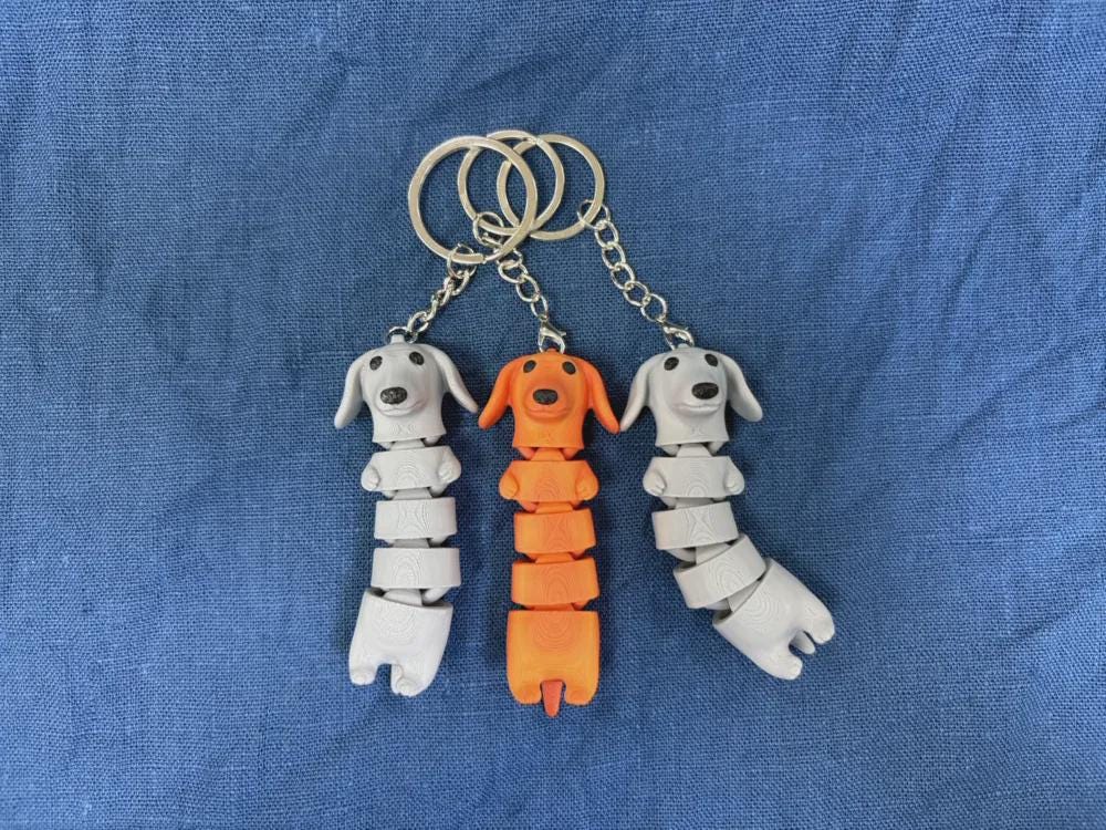 Flexi Dachshund Keychain - Wiener Dog Charm
