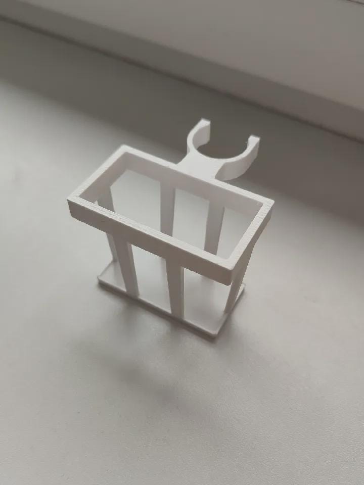 Faucet-Mounted Sponge Holder - Sink Drying Caddy