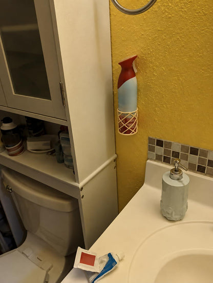 Wall-Mounted Bathroom Spray Holder