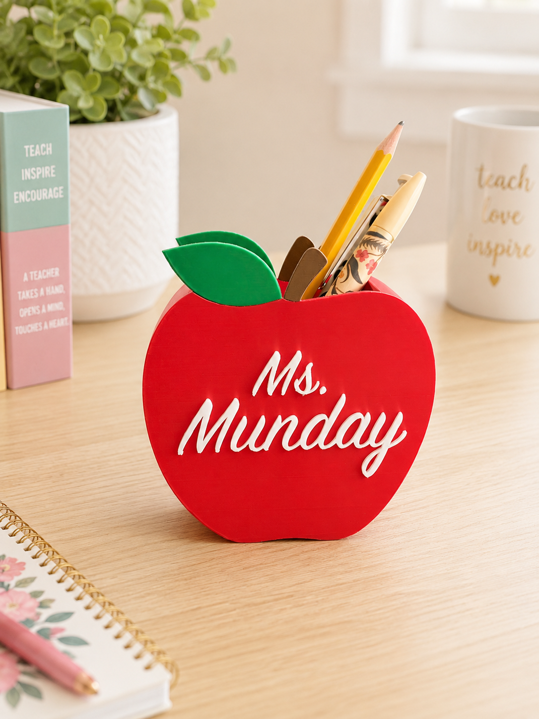 Personalized Apple Shaped Pencil Pen Holder | Custom Teacher Name Desk Organizer | Pencil Cup for Classroom, Teacher Desk