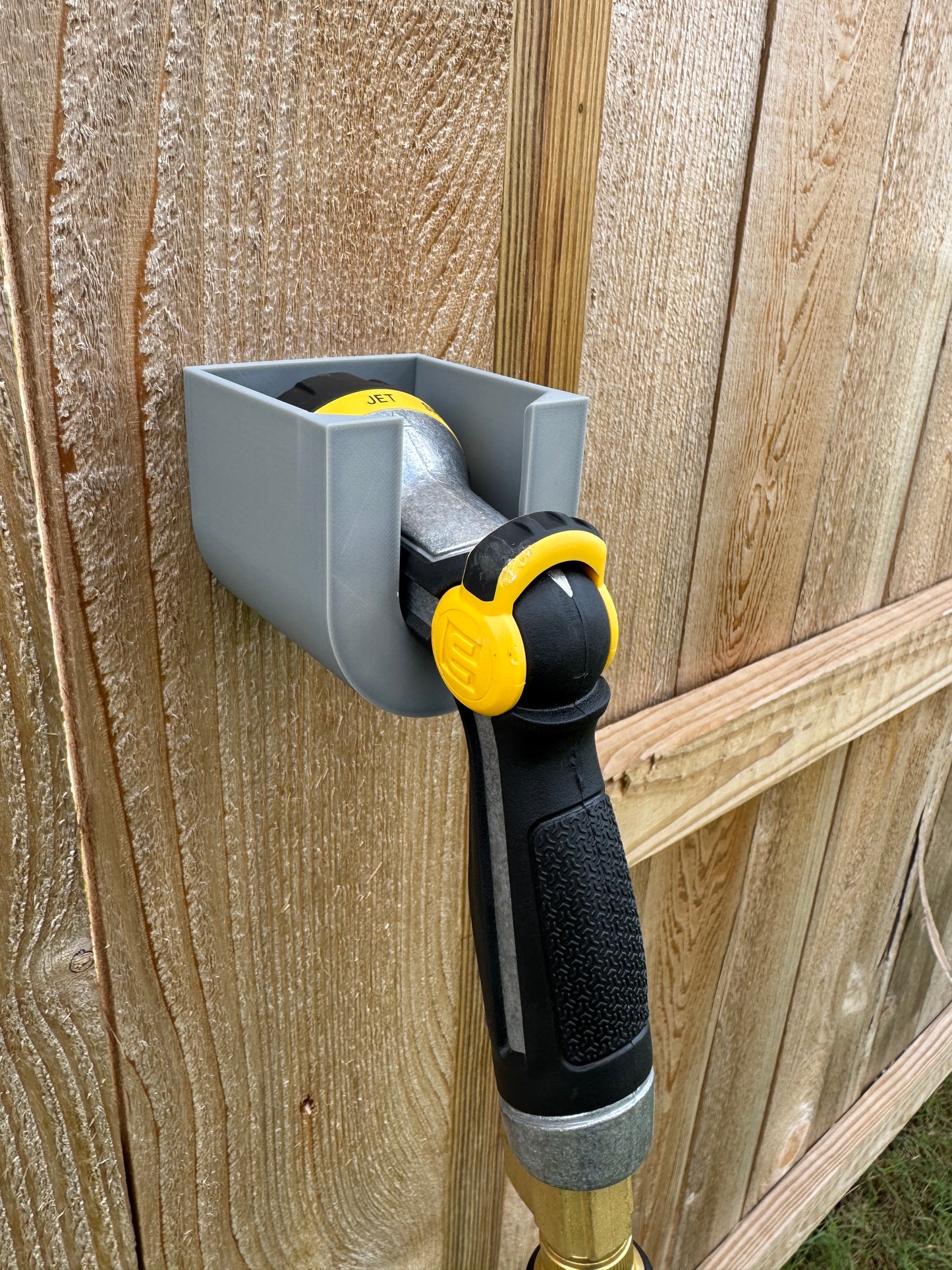 Garden Hose Sprayer Mount - Universal Wall Holder for Nozzles up to 60mm