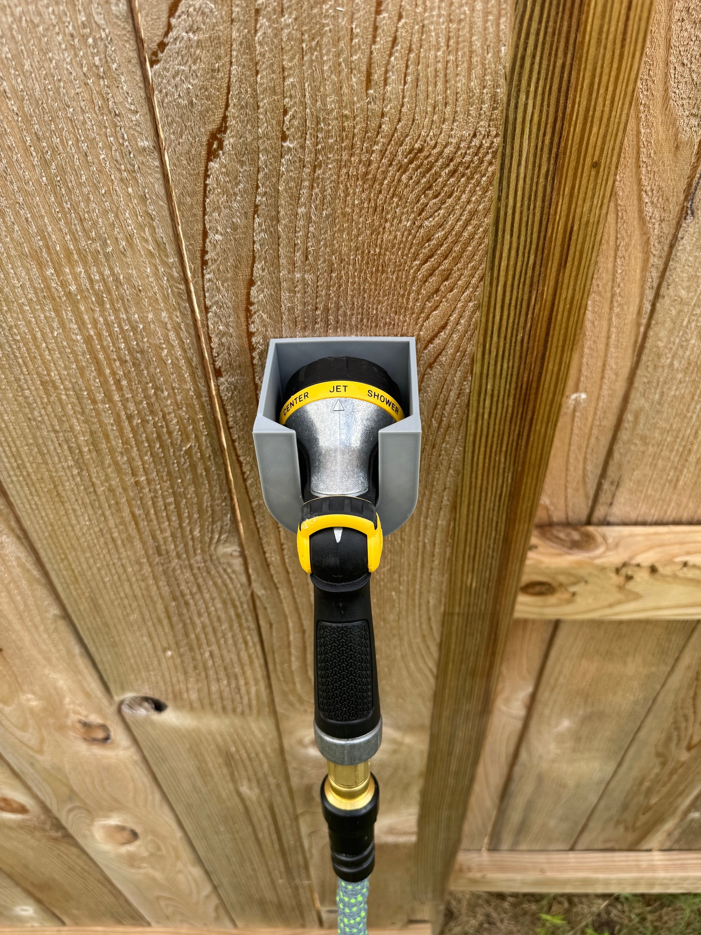 Garden Hose Sprayer Mount - Universal Wall Holder for Nozzles up to 60mm