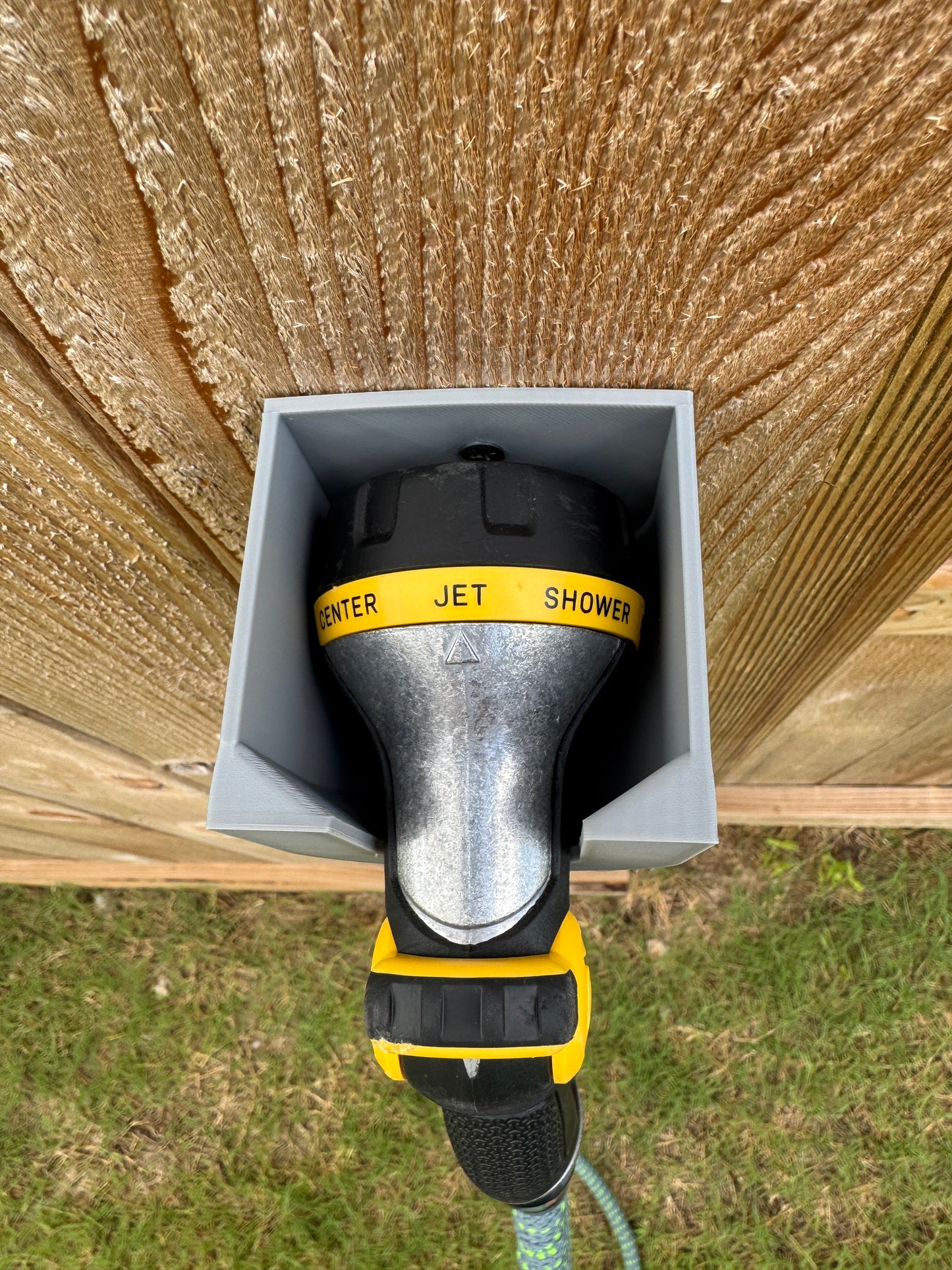 Garden Hose Sprayer Mount - Universal Wall Holder for Nozzles up to 60mm