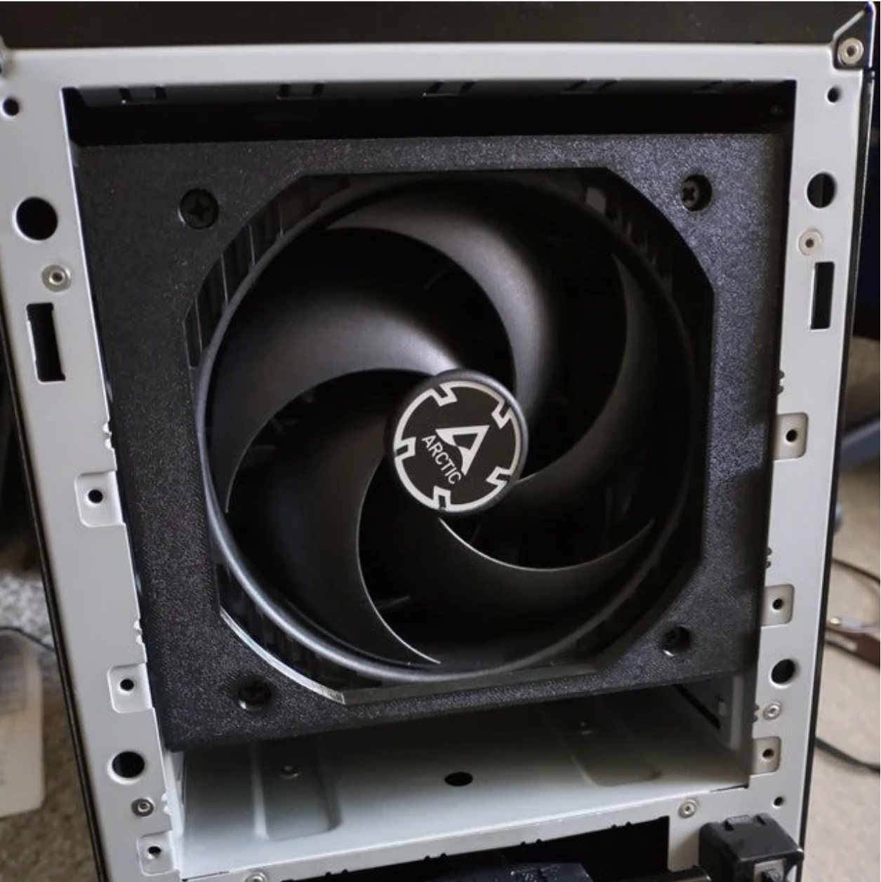 120mm Fan Bracket for Computer 5.25 Inch Drive Bay