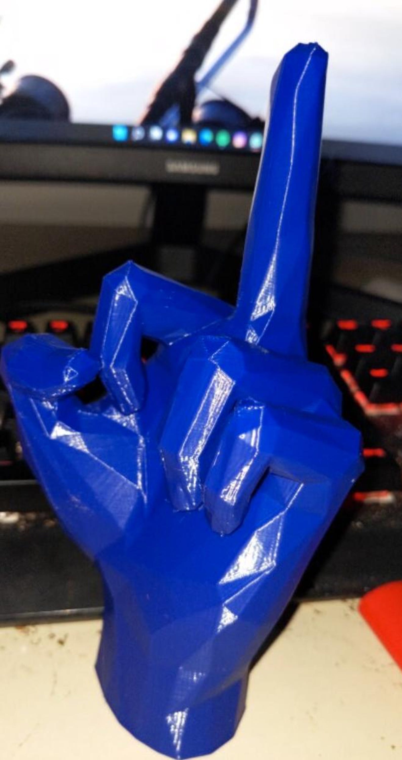 Middle Finger Statue | Rude Geometric Middle Finger