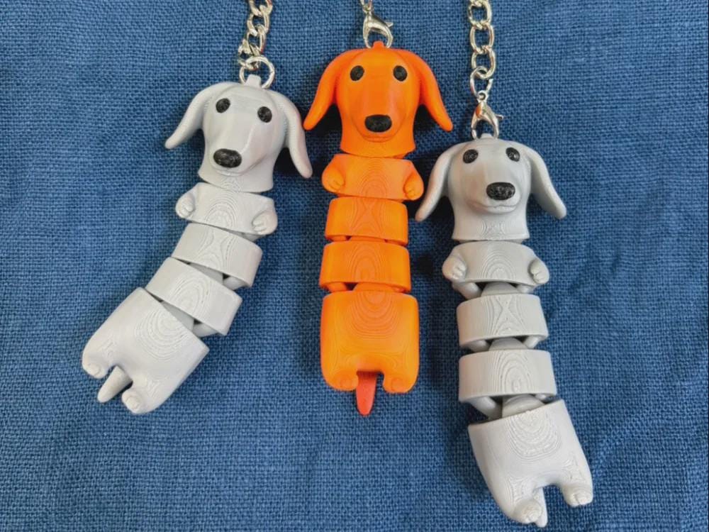 Flexi Dachshund Keychain - Wiener Dog Charm