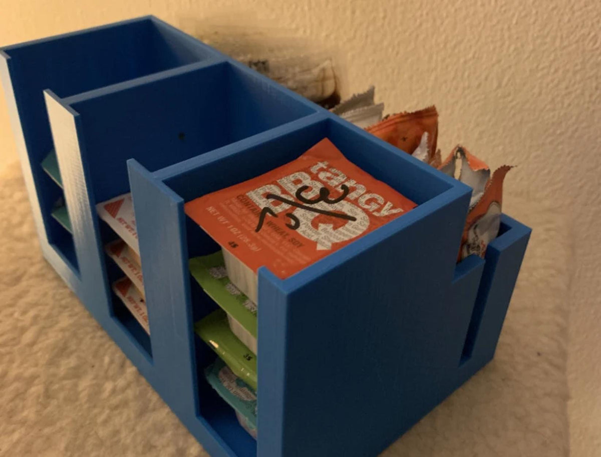 Three-compartment sauce packet organizer