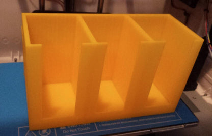 Three-compartment sauce packet organizer