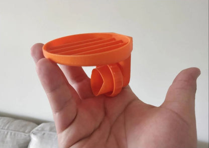 Self-Draining Laundry Detergent Saver