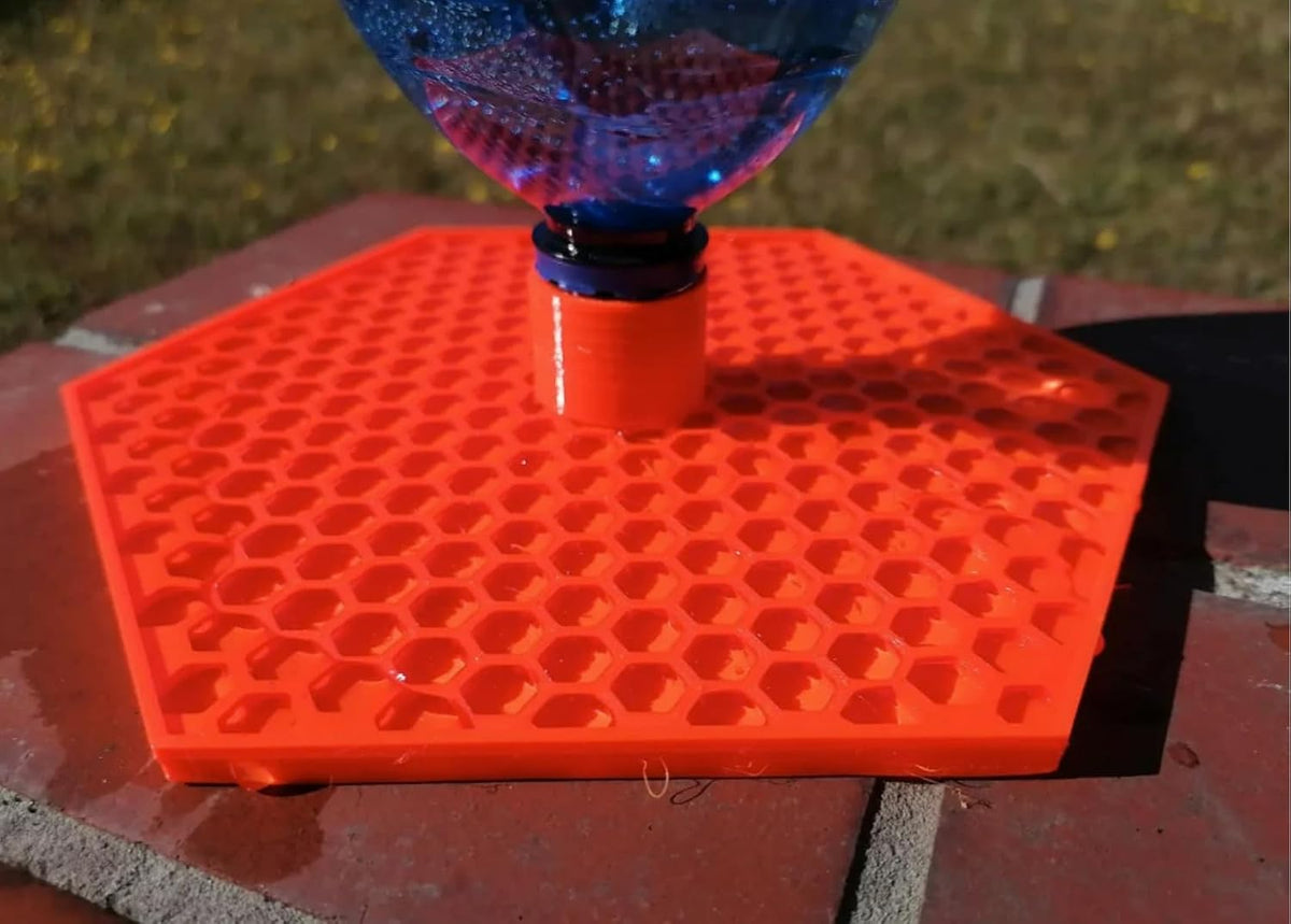 Bee Feeder - Plastic Water Bottle Tray