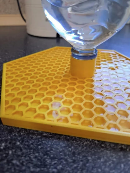 Bee Feeder - Plastic Water Bottle Tray